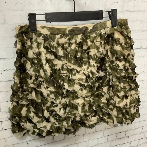 J Crew Women Silk Army Green Camouflage Animal Print Mini Skirt Sz 4 T2 - Picture 2 of 9